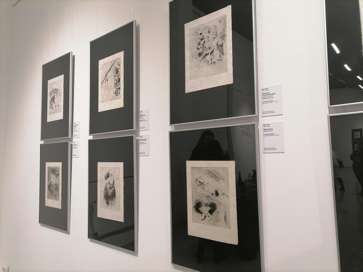 Литографии из серии «Мёртвые души». Фото: Елена Михина / MR7