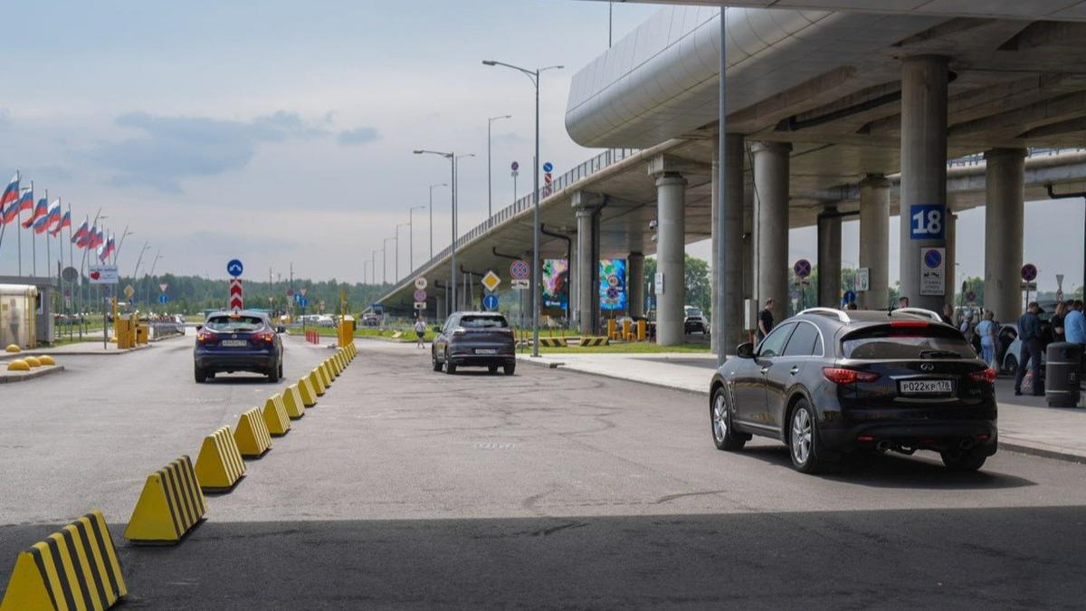 Перед ПМЭФ в Пулково открыли новую дорогу