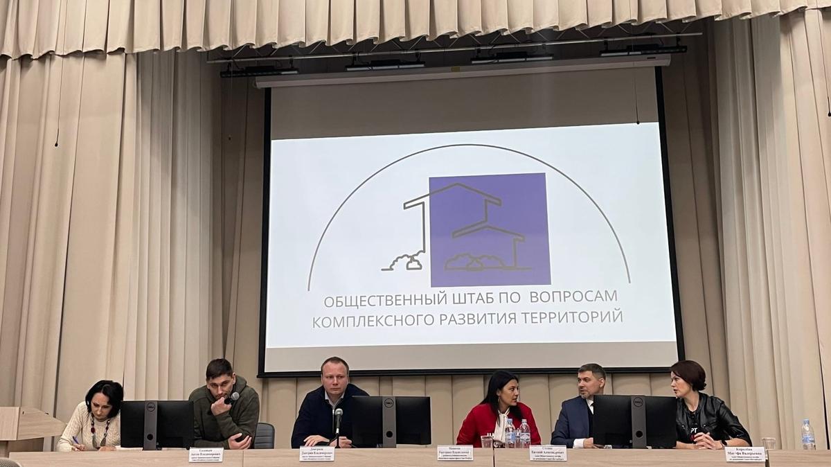 «Я могу вам дать микрофон и вы будете сами пытаться ответить»