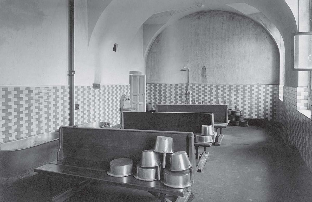 Мыльная в Калинкинских банях. 1910-е годы. ГМИ СПб