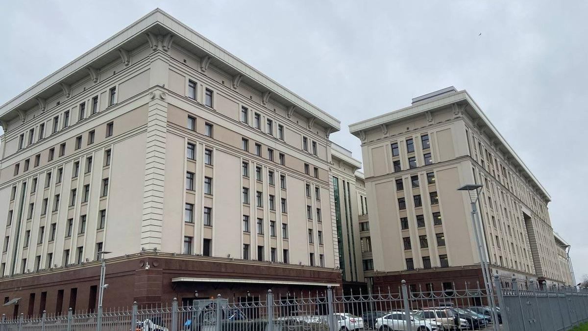 Суд «Весны»*: четыре часа чтения протоколов, десятки допросов задержанных на митингах 2022 года