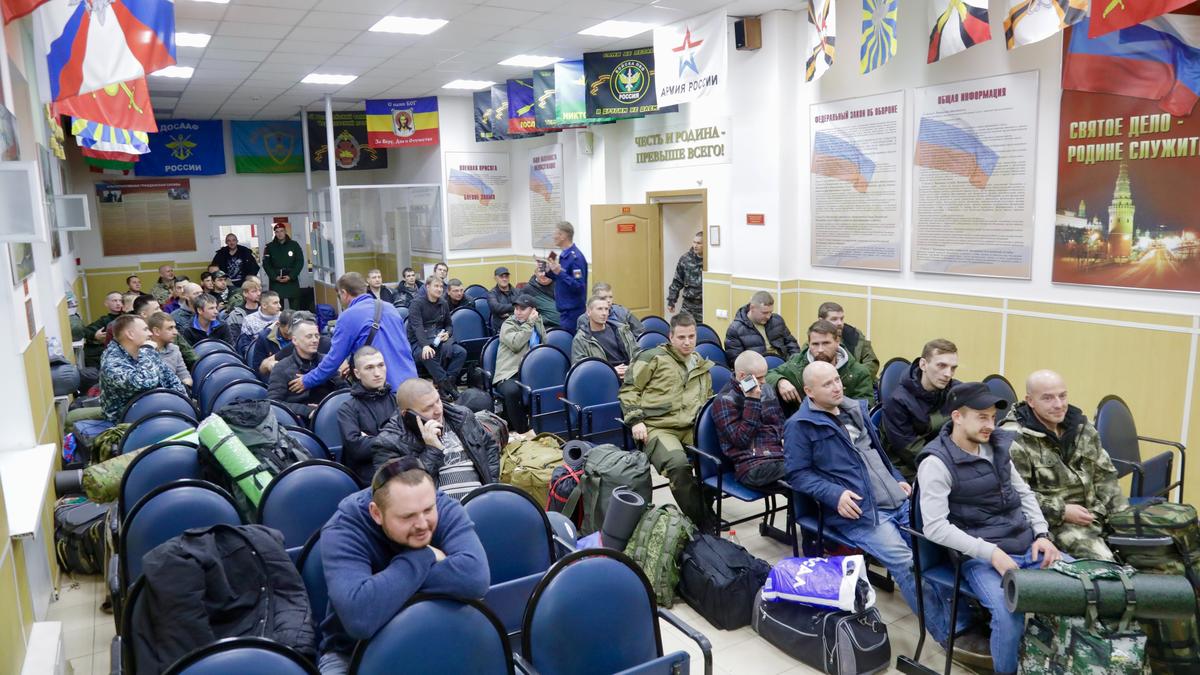 «Просто и быстро»: центры по набору контрактников открыли в Петербурге