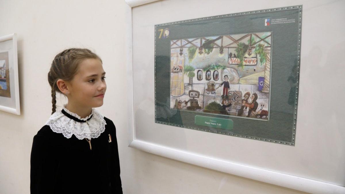 В Союзе художников проходит выставка детских рисунков, посвящённых 70-летию петербургского метро