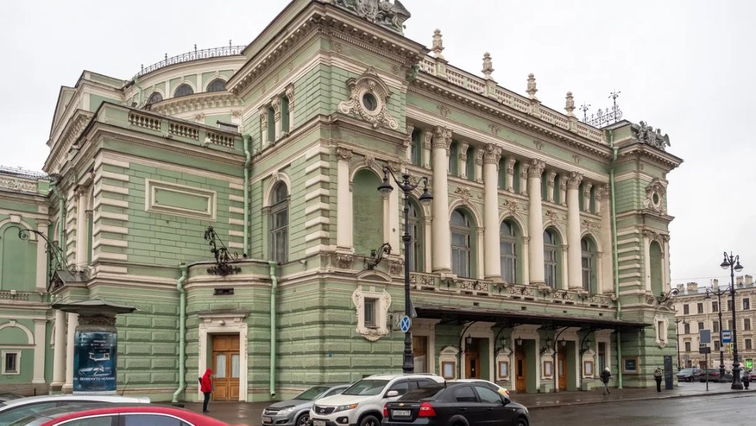 Дочь женщины, распылившей перцовый баллончик в Мариинском театре, отправили в соцприют