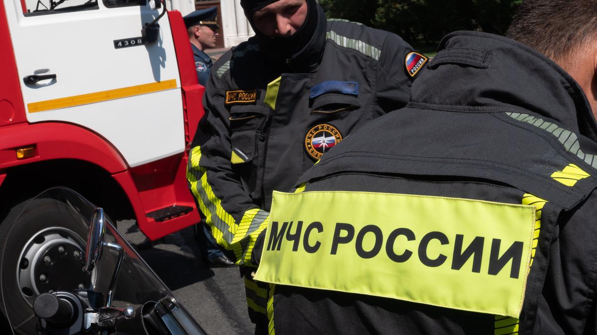 При пожаре на улице Лени Голикова пострадал мужчина