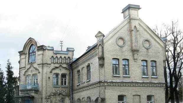 «Дом прокажённого» в Пушкине продают за 380 млн на «Авито»