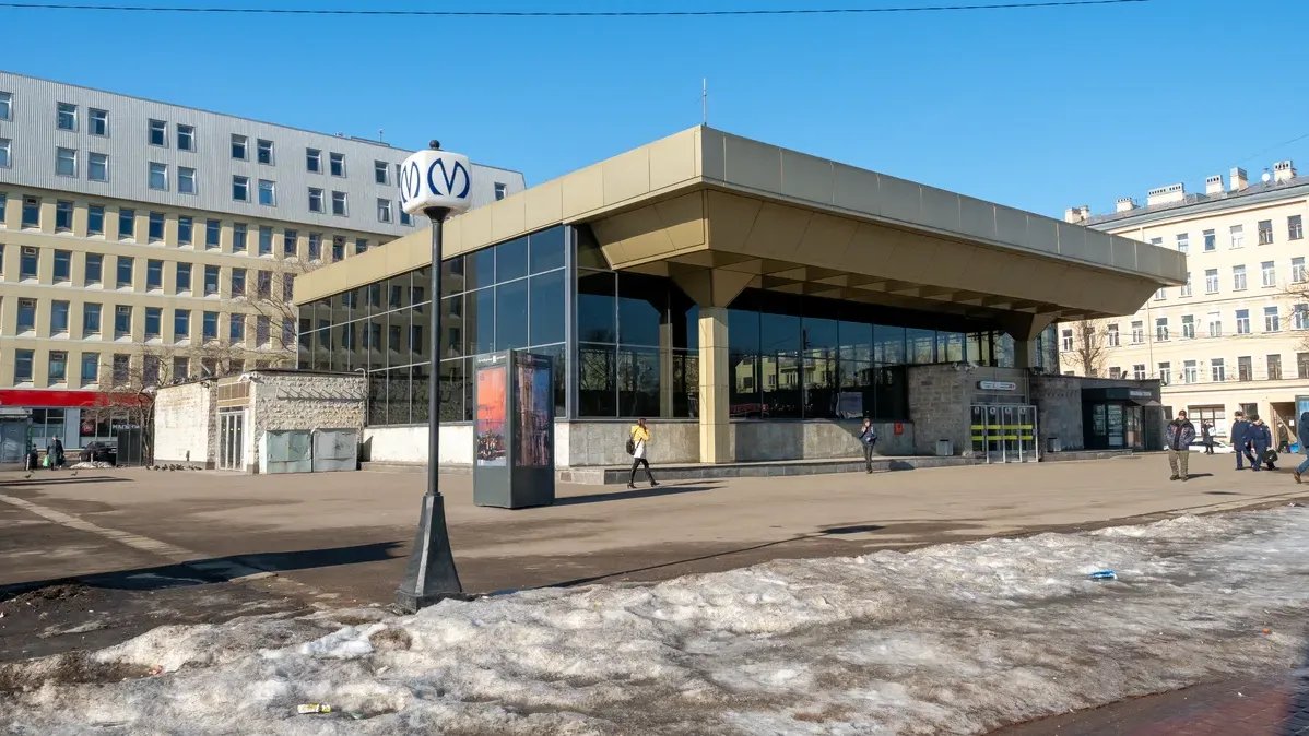 На полторы недели частично закроют вход на станцию «Выборгская»