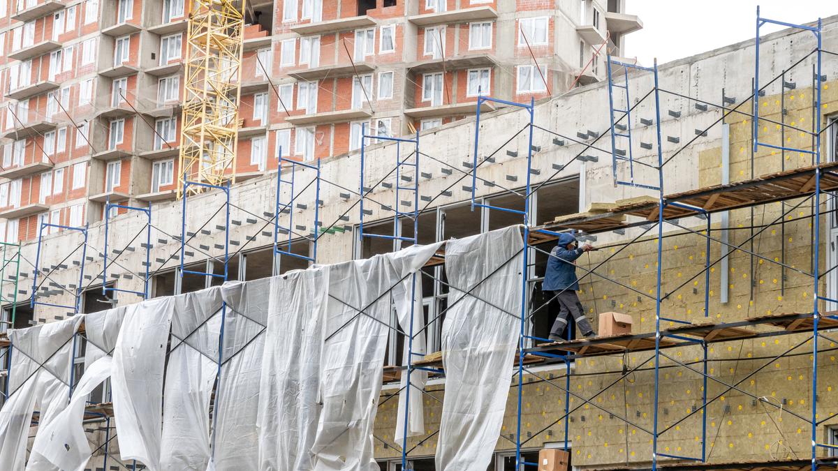 В Колпино построят спорткомплекс, а в Приморском районе детсад