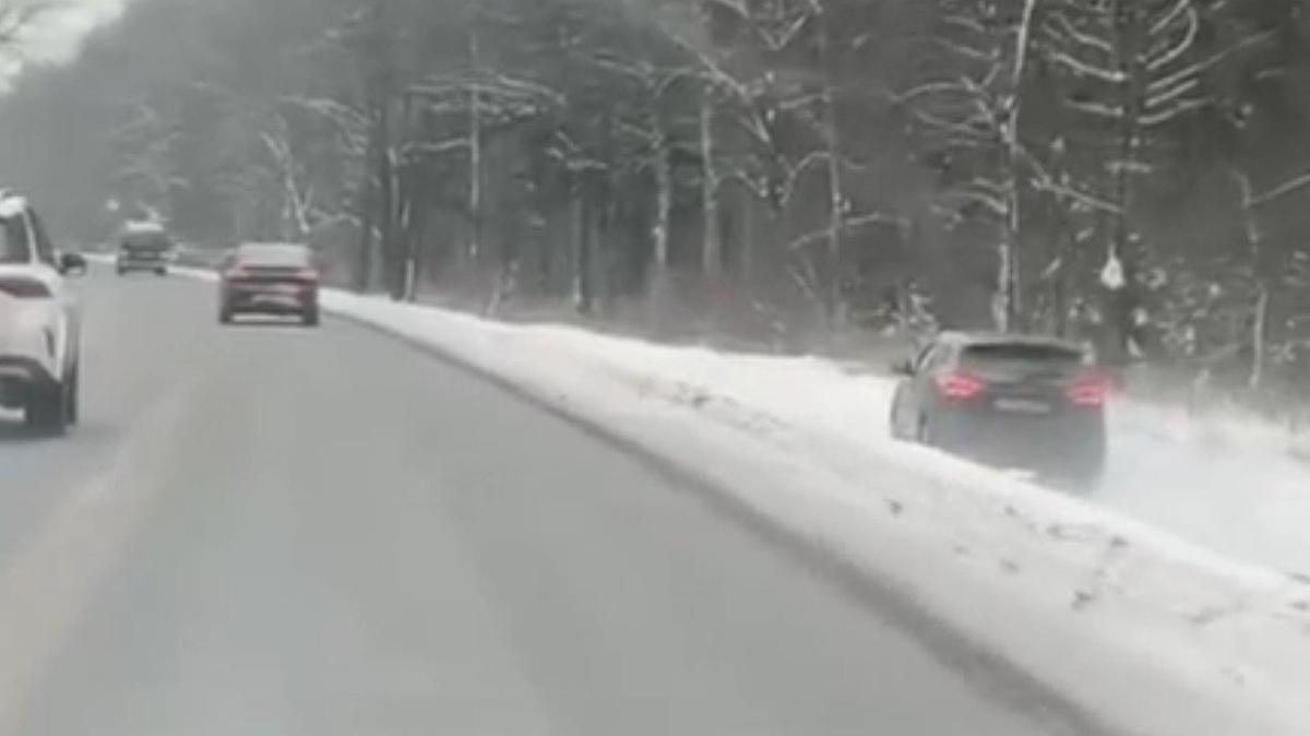 Скриншот видео ГУ МВД по Петербургу и Ленобласти