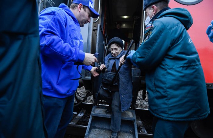 Более 600 беженцев из Мариуполя прибыли в Ленобласть