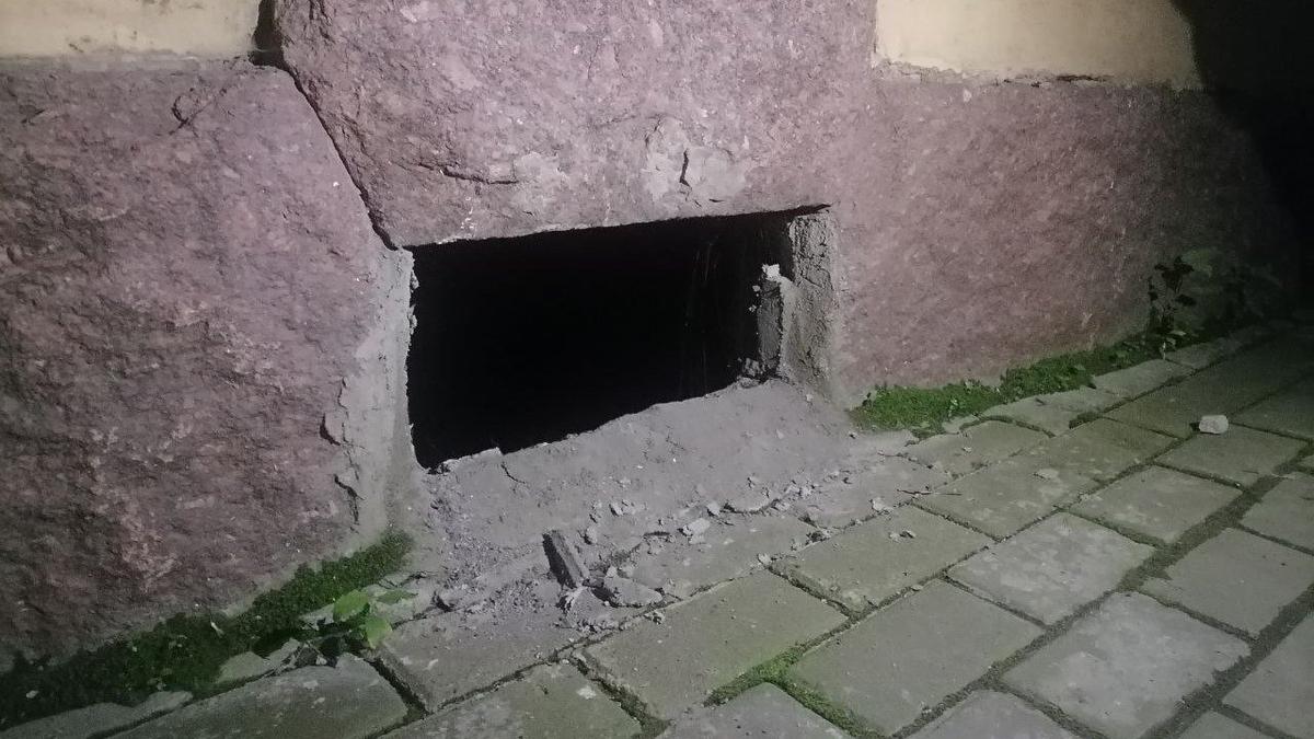 КГИОП предписал остановить работы по углублению подвала в доме на проспекте Добролюбова