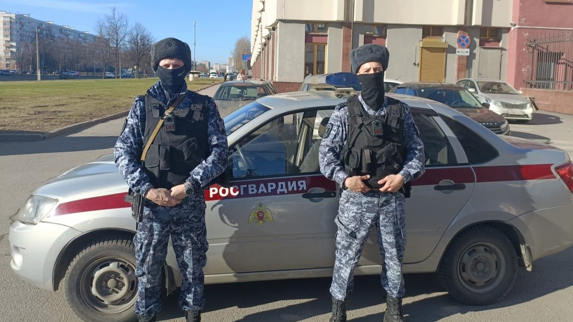 Петербургские росгвардейцы нашли и вернули матери её малолетнего сына