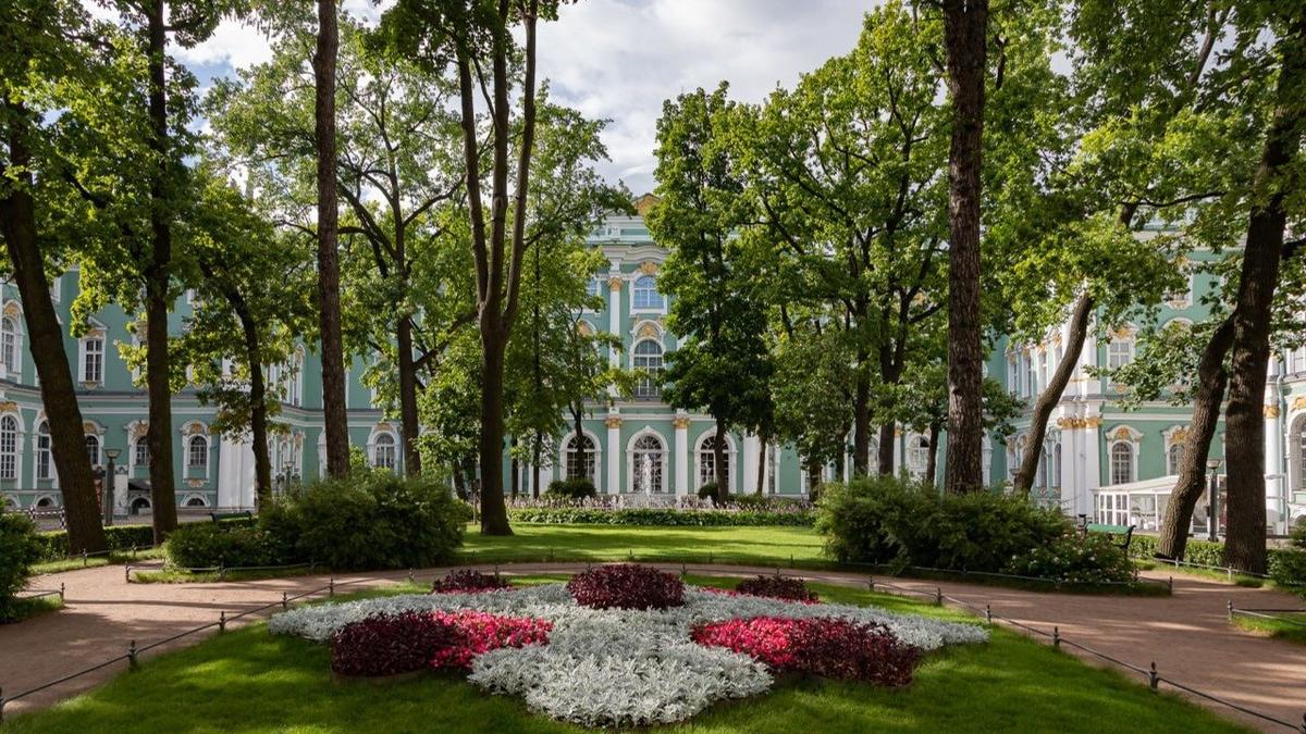 Эрмитаж будет давать концерты во дворе Зимнего дворца каждый третий четверг месяца