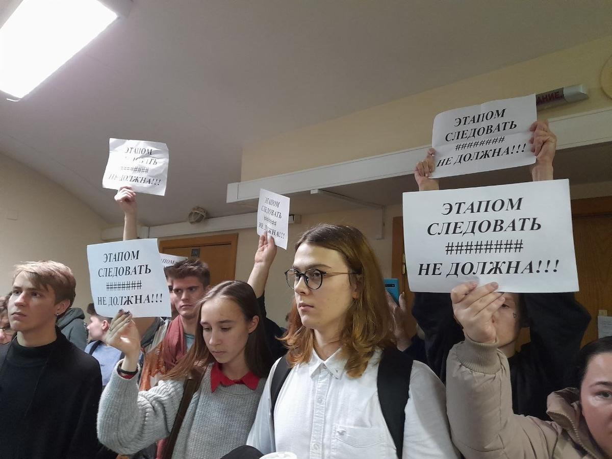 Слушатели процесса после приговора Скочиленко. Фото: Анна Мотовилова / MR7