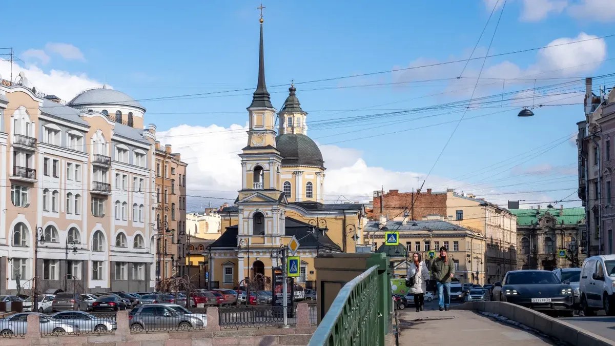 В ЗакСе Петербурга рассмотрят проект, исключающий штрафы за утренний звон колоколов в выходные и праздники