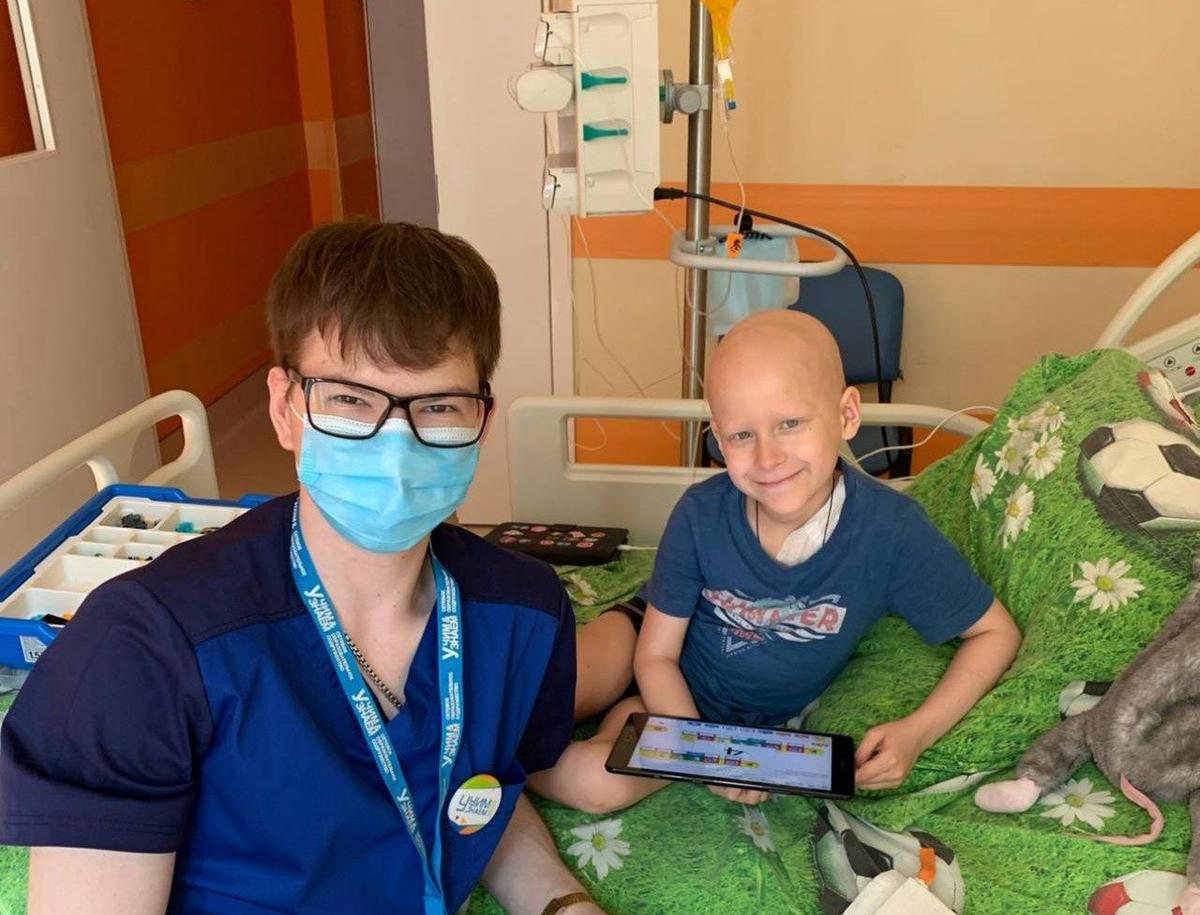 Валентин Воробьёв на работе. Фото из семейного архива