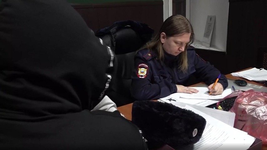 Скриншот видео: ГУ МВД по Петербургу и Ленобласти