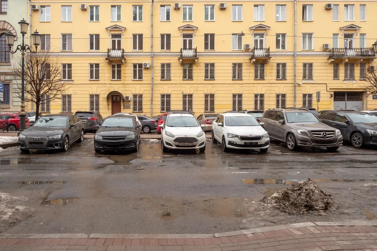 Платные парковки в Петербурге: за чей счёт банкет и как обманывают систему?  — Новости Санкт-Петербурга › МР7.ру