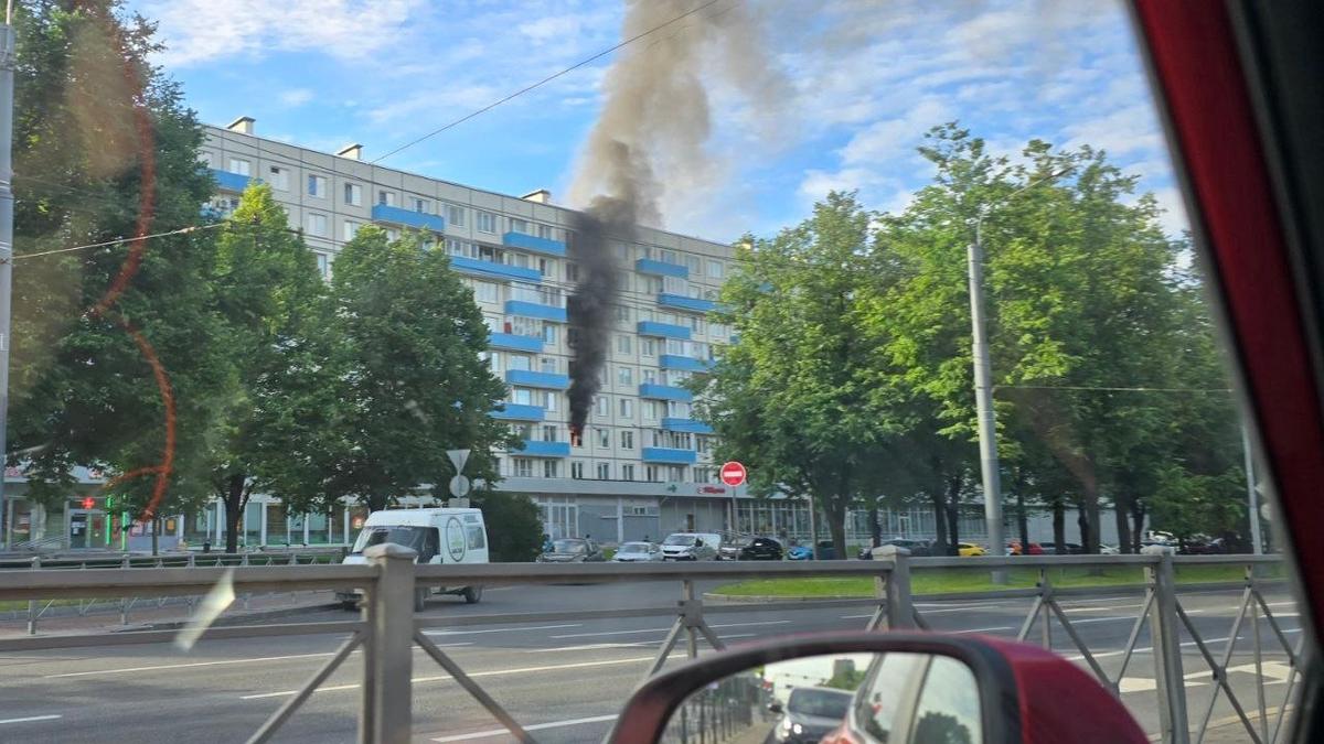 Из горящего дома на Пискаревском проспекте эвакуировали 20 человек |  24.06.2024 | Санкт-Петербург - БезФормата