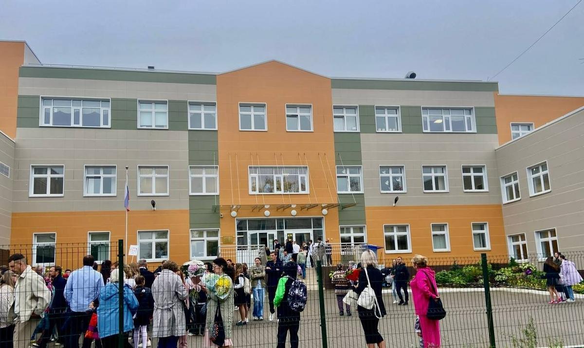 Новый корпус Осельковской средней школы. Фото: Валерия Шимаковская / MR7