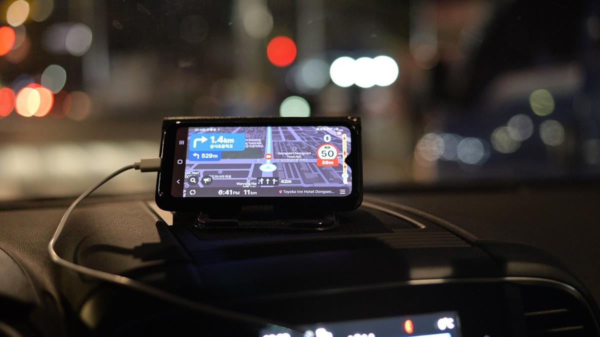 Мошенники под видом работодателей похищали телефоны у соискателей