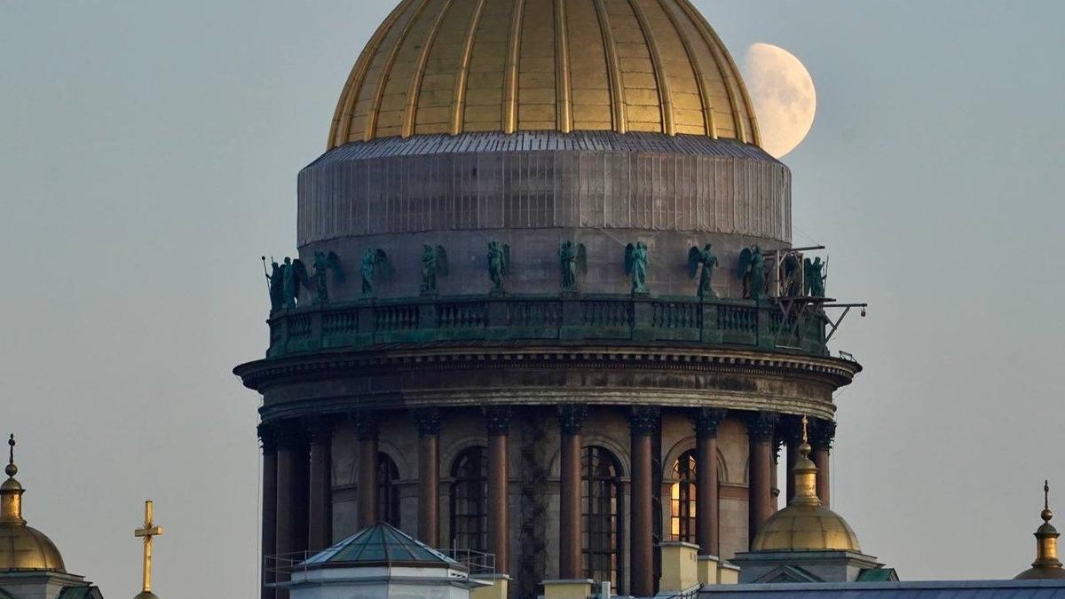 Северно-западную часть фасада Исаакиевского собора планируют отреставрировать к концу 2025 года