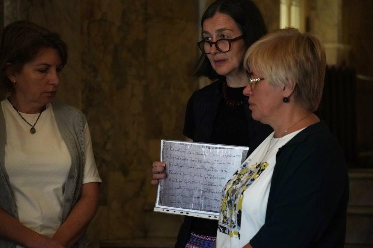 Наталья Николаева (в центре). Фото: Павел Борисенко / MR7