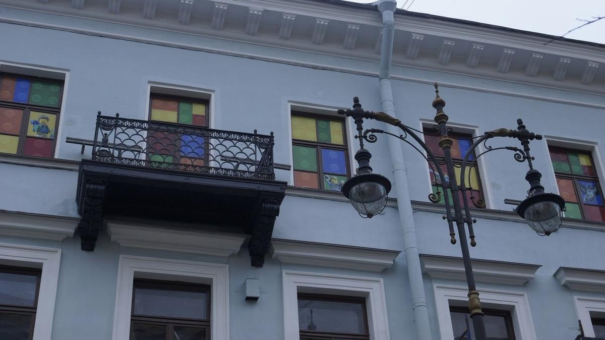 В Голландской церкви на Невском восстановили оригинальные ограды балконов