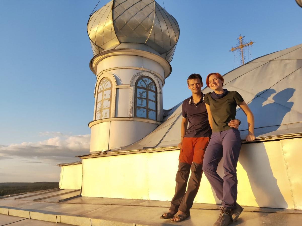 Андрей и Ксения в Вологодской области. Фото предоставлено Андреем Чекрыгиным.