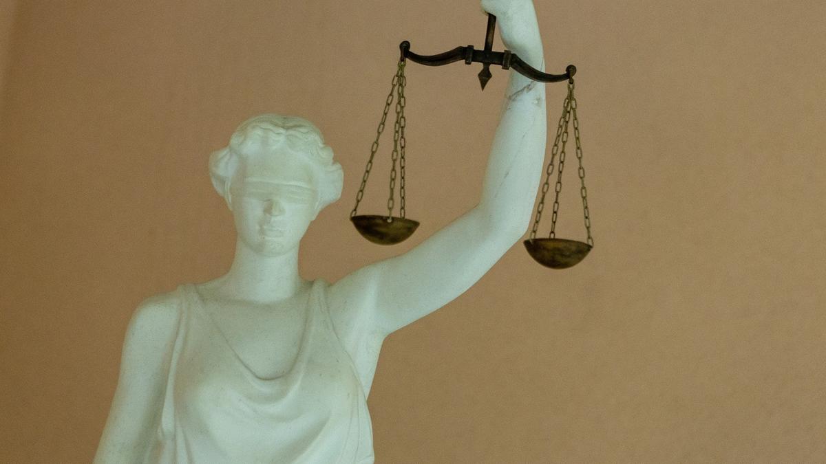 Петербуржец 21 раз ударил ножом знакомого и получил шесть лет колонии