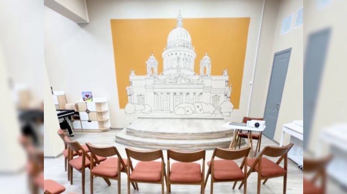 На проспекте Художников открыли бесплатный Центр помощи семье и детям