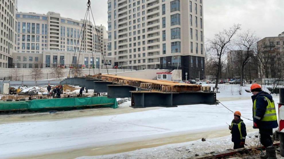 Монтаж пролётов нового моста через Чёрную речку начали в Приморском районе