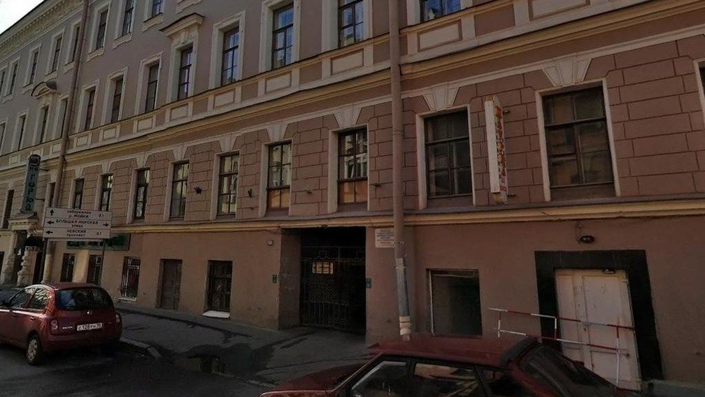 По требованию прокуратуры закрыли незаконную гостиницу на Большой Морской улице