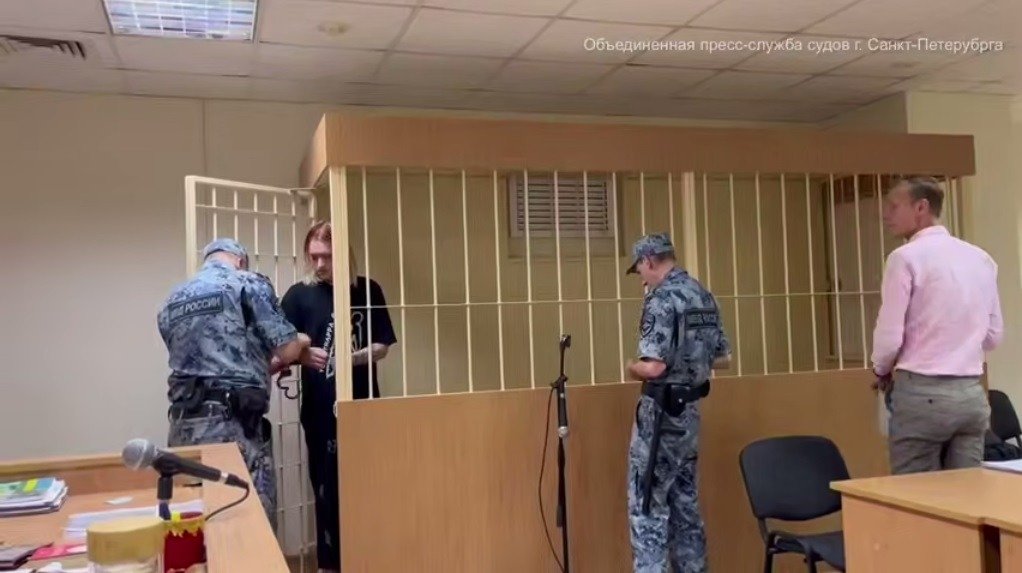 Скриншот видео: объединённая пресс-служба судов Петербурга