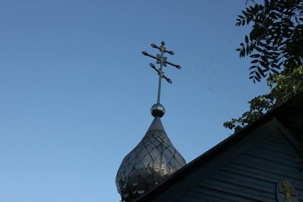 Одна из старинных церквей в Новгородской области. Фото из личного архива героев