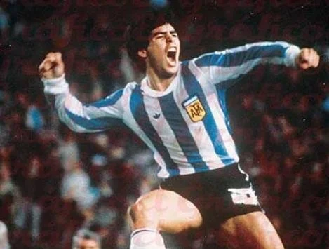 Maradona_x_FIFA_team_1979.JPG
