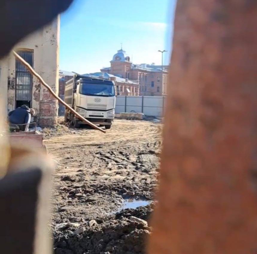 Работы у Винного городка. Фото: SOS снос чат