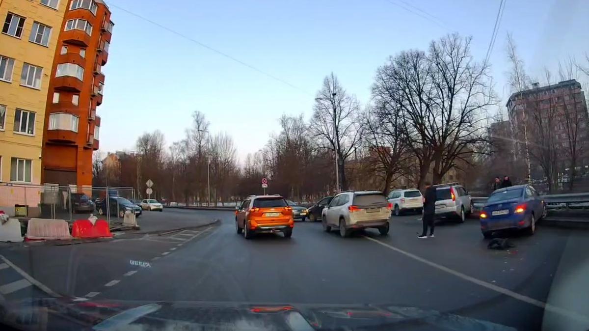 Скриншот видео: «Мегаполис»