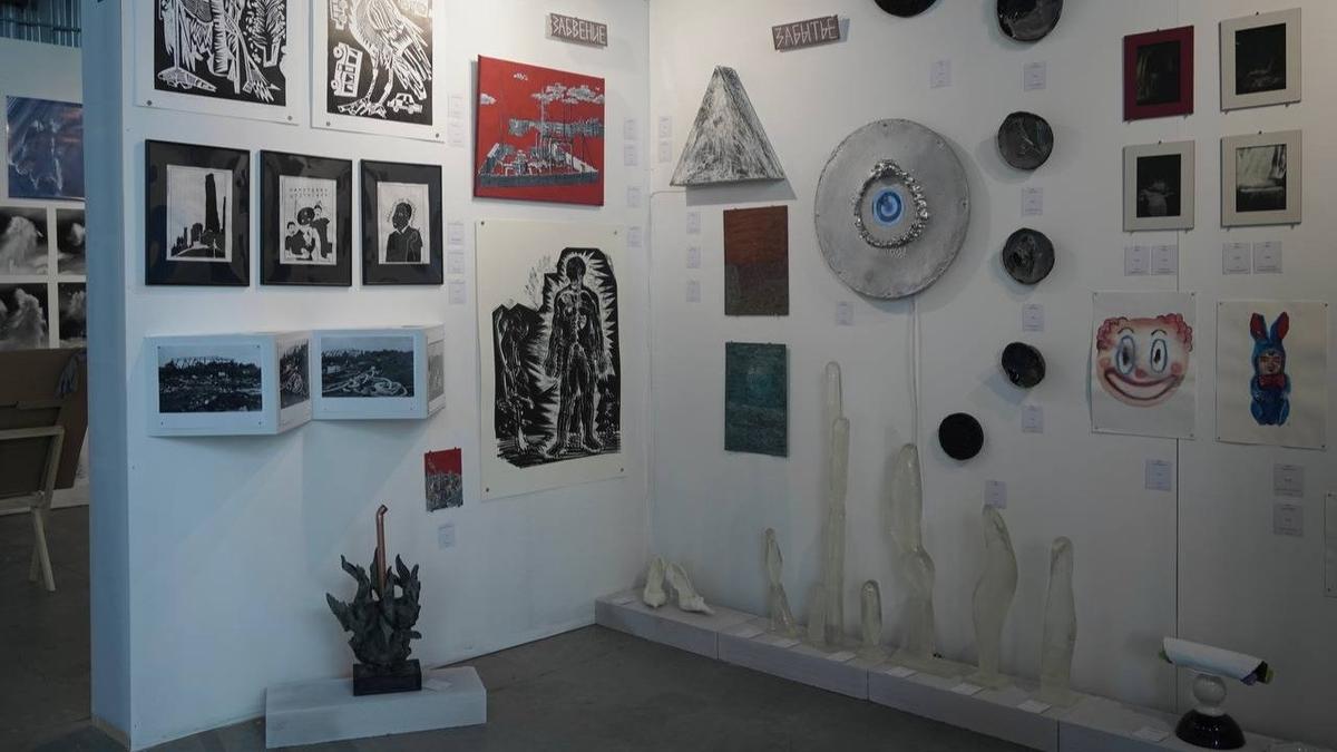 «С чистого листа»: какой получилась ярмарка Port Art Fair в этом году
