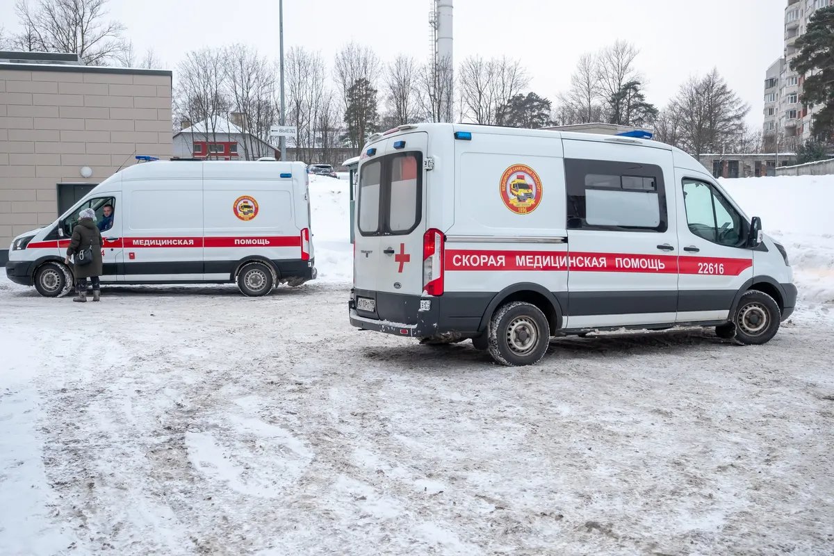 Одна из пострадавших в ДТП на Васильевском острове находится в тяжелом  состоянии. Другая женщина находится в больнице в состоянии средней степени  тяжести. — Новости Санкт-Петербурга › МР7.ру