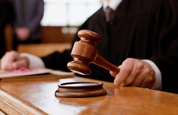 Экс-секретарю Октябрьского суда дали год и 10 месяцев за отказ подписать протокол