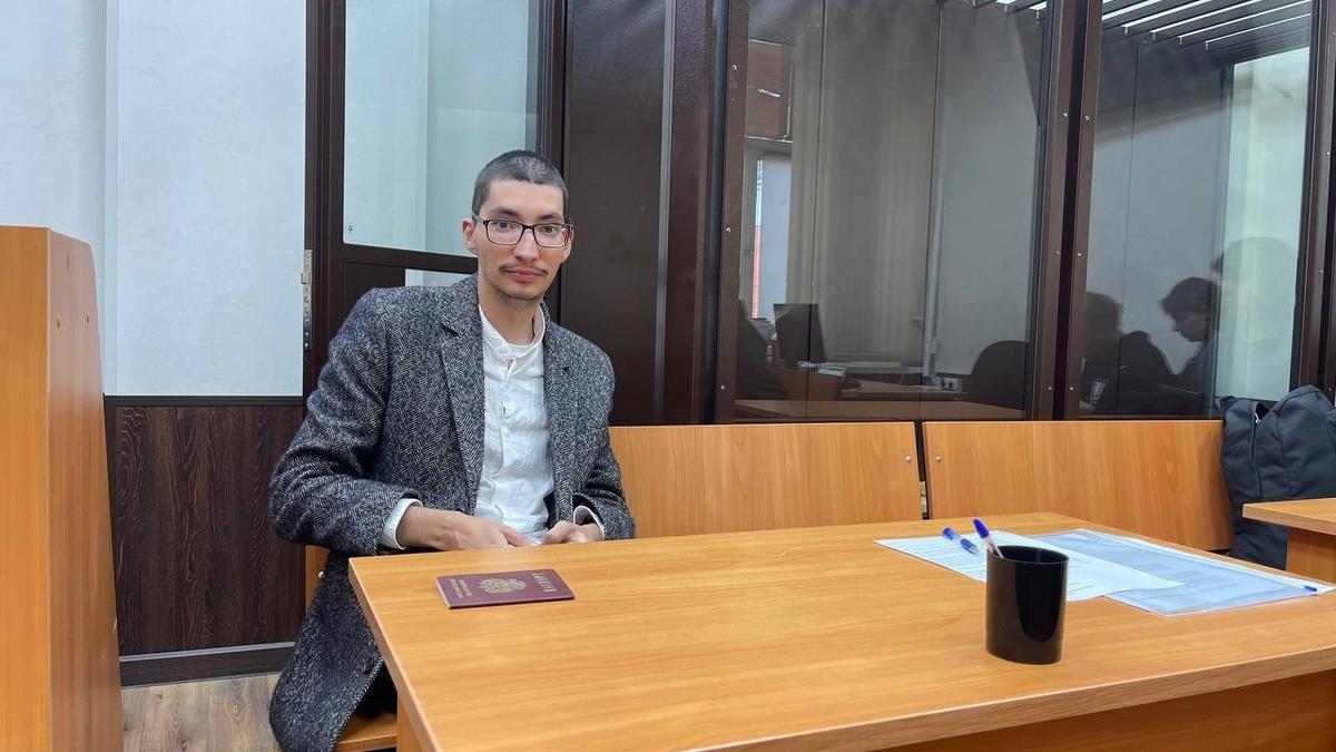 Художника Крисевича арестовали на 10 суток за неповиновение полиции